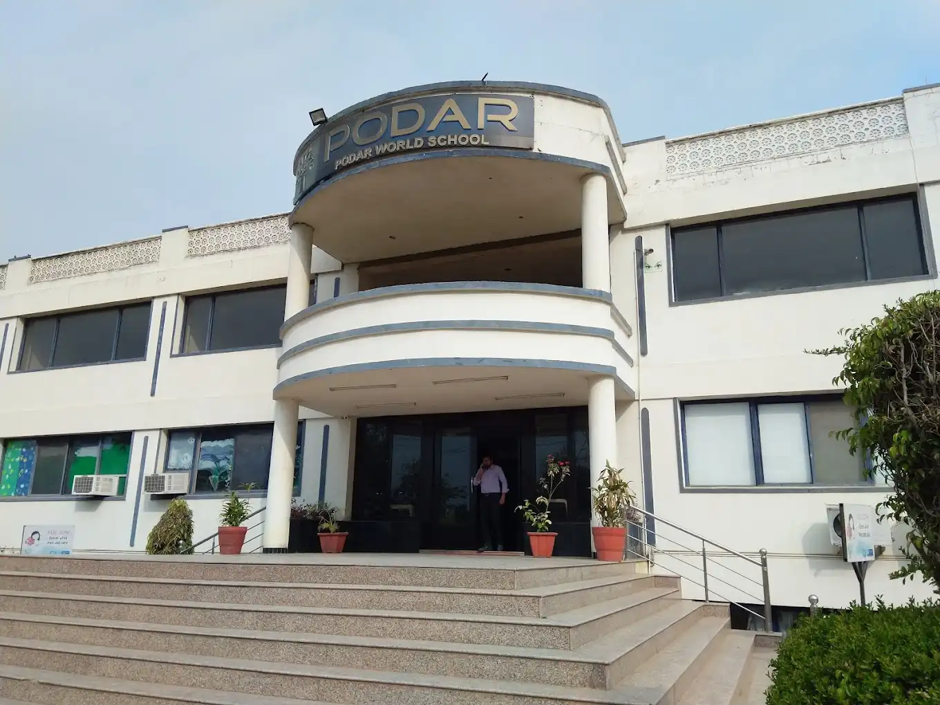 Podar World School