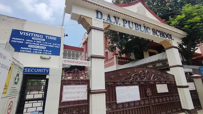 D A V Public School
