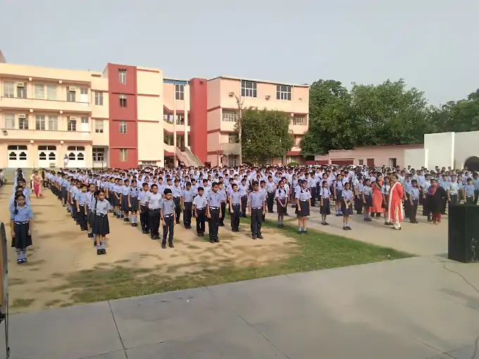 Lt. Col. Mehar Little Angels Senior Secondary School