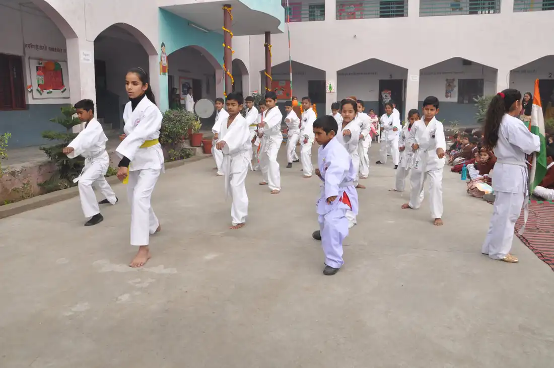 Rajender Lakra Model School Rajender Lakra Model School